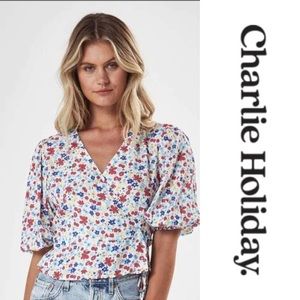 NWT Charlie Holiday Salsa Wrap Top in Red Stella Poppy